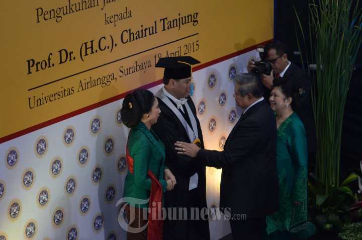 Pengukuhan Chairul Tanjung Guru Besar Unair