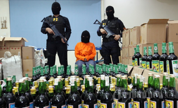 Penindakan Barang Kena Cikai Ilegal Oleh Bea Cukai Jabar