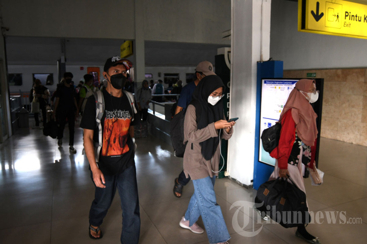 Peningkatan Jumlah Pemudik di Stasiun Malang