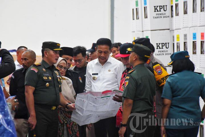 Peninjauan Gudang Logistik KPU Kota Malang