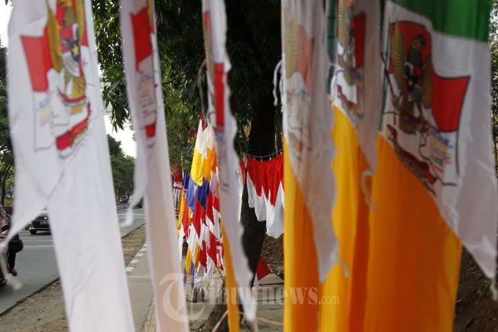 Penjual Bendera Musiman