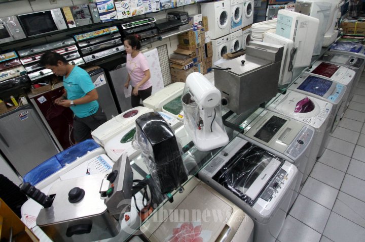 Penjualan Barang Elektronik Lesu