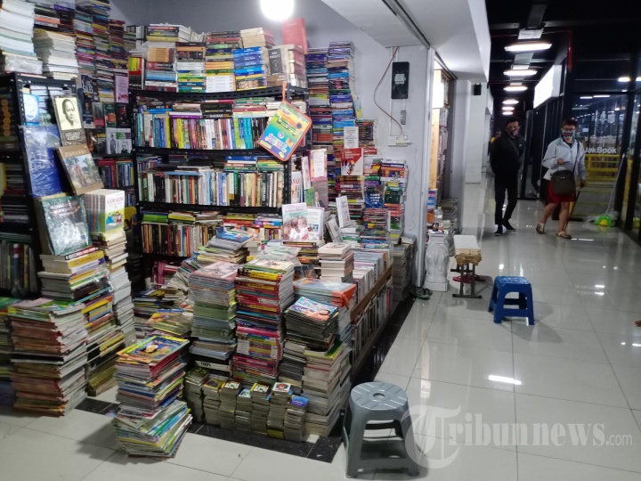 Penjualan Buku Pelajaran Bekas Terdampak Covid-19