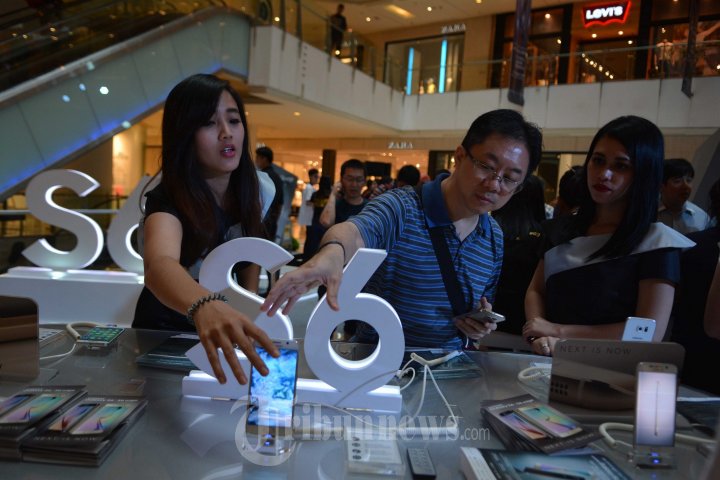 Penjualan Perdana Samsung Galaxy S6 edge