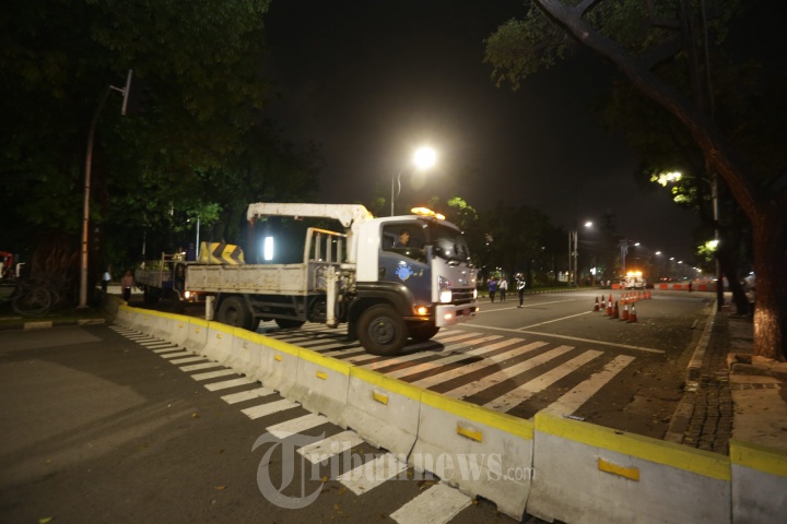 Penutupan Beton dan Kawat Berduri Jelang Sidang Sengketa Pilpres