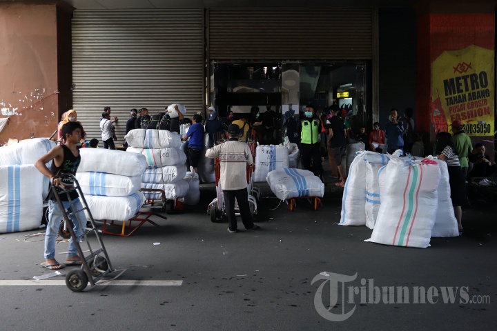 Penutupan Pasar Tanah Abang Blok A Diperpanjang Akibat Pandemi Covid-19