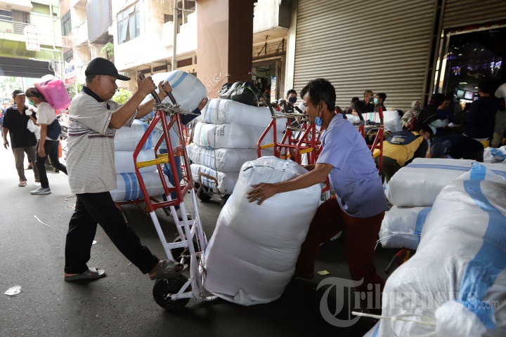Penutupan Pasar Tanah Abang Blok A Diperpanjang Akibat Pandemi Covid-19