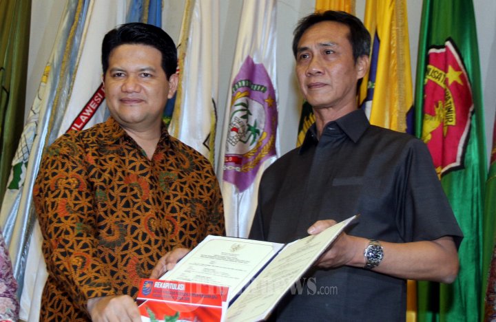 Penyerahan DP4 Pilkada Serentak 2015 ke Kemendagri