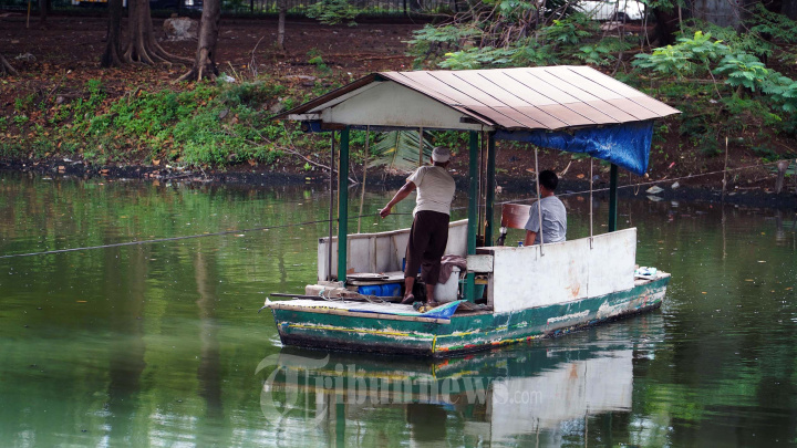 Perahu Eretan Moda Transportasi Air