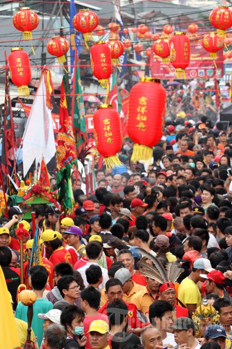 Perayaan Cap Cap Go Meh Nuansa Kalbar