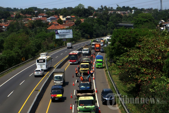 Perbaikan Jalan di Tol Cipularang Sebabkan Kemacetan