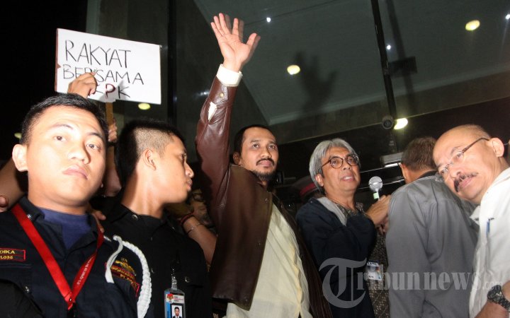Pernyataan Sikap Ketua KPK Abraham Samad