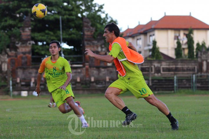 Persebaya ISL Lakukan Latihan di Denpasar