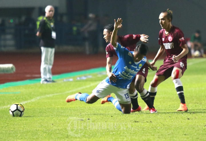 Persib Bandung vs PSM Makassar di Laga Liga 1