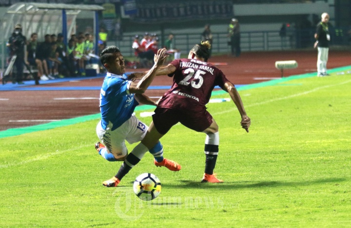 Persib Bandung vs PSM Makassar di Laga Liga 1