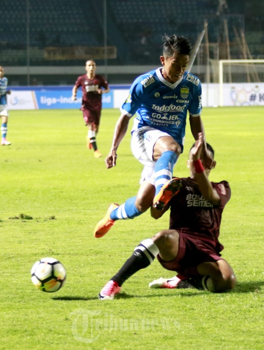 Persib Bandung vs PSM Makassar di Laga Liga 1