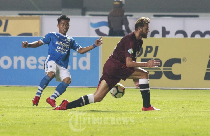 Persib Bandung vs PSM Makassar di Laga Liga 1