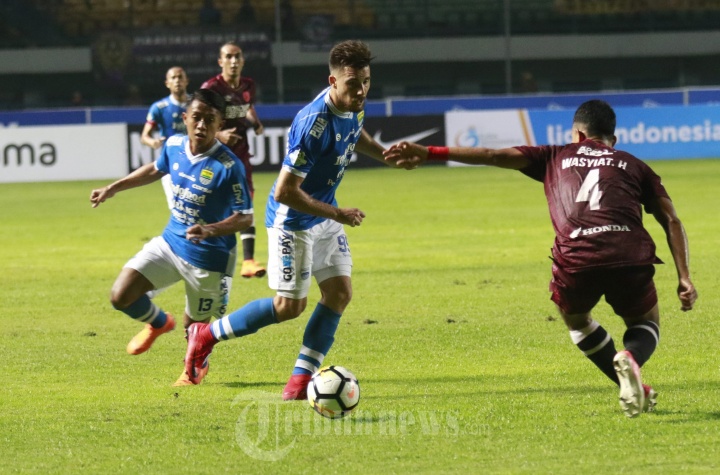 Persib Bandung vs PSM Makassar di Laga Liga 1