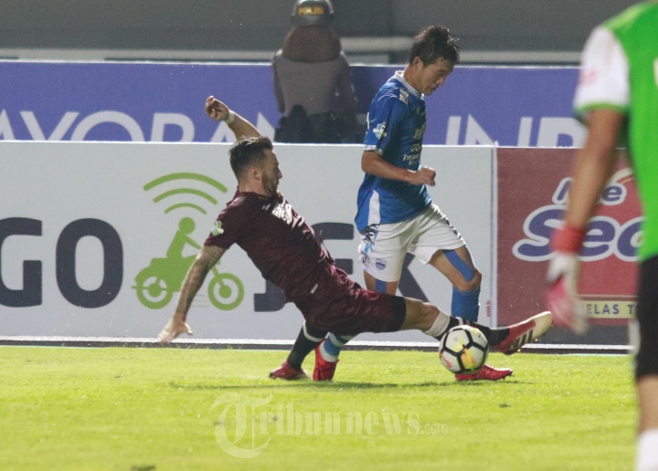 Persib Bandung vs PSM Makassar di Laga Liga 1