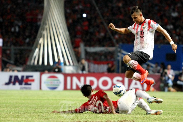 Persija Halangi Laju Pemain Bali United di Laga Trofeo Persija