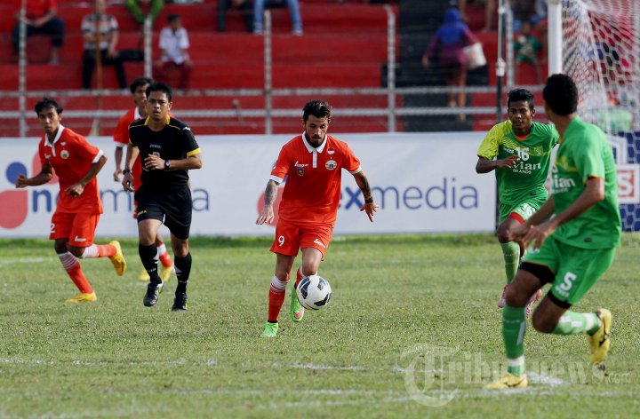 Persija Jakarta VS Persebaya Surabaya
