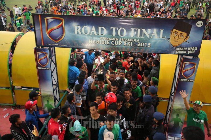 Persipare vs Sidrap United di Final Kejuaraan Habibie Cup 2015