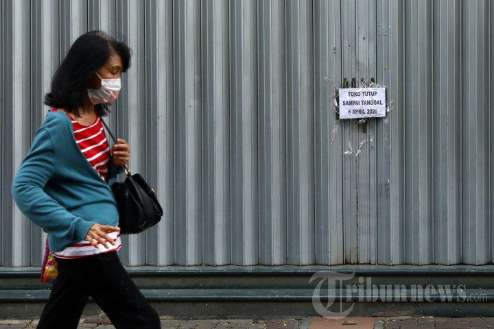 Pertokoan di Jakarta Imbas Covid-19