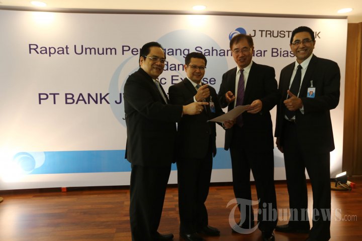 Pertumbuhan Kredit J Trus Bank