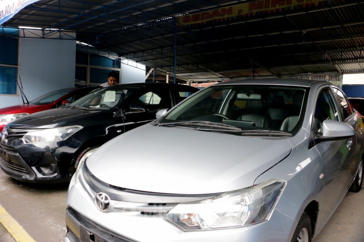 Perusahaan Taksi Bluebird Semarang