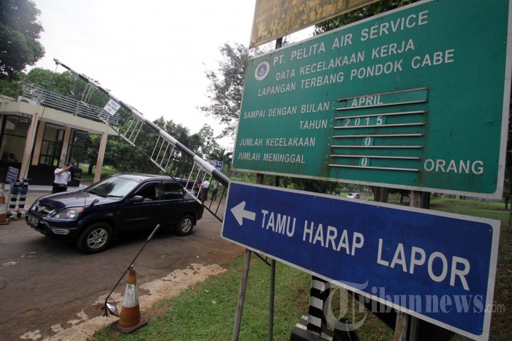 Pesawat Latih Jatuh Di Pondok Cabe