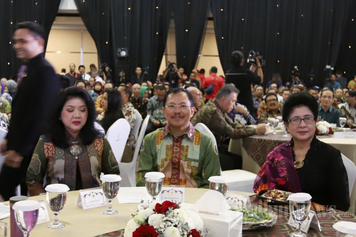 Pisah Sambut Menteri Kesehatan dari Nila Moeloek ke Terawan