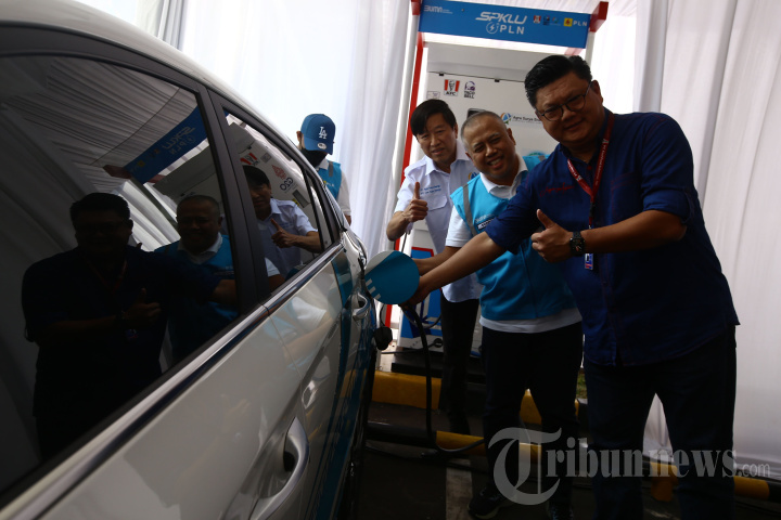 PLN Kembali Resmikan SPKLU IO2