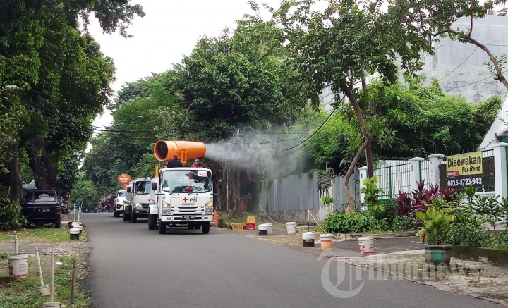 PMI Kerahkan Armada Gunner Spray Cegah Covid-19
