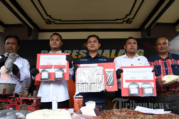 Polres Malang Tangkap Tiga TSK Penjual Bahan Petasan