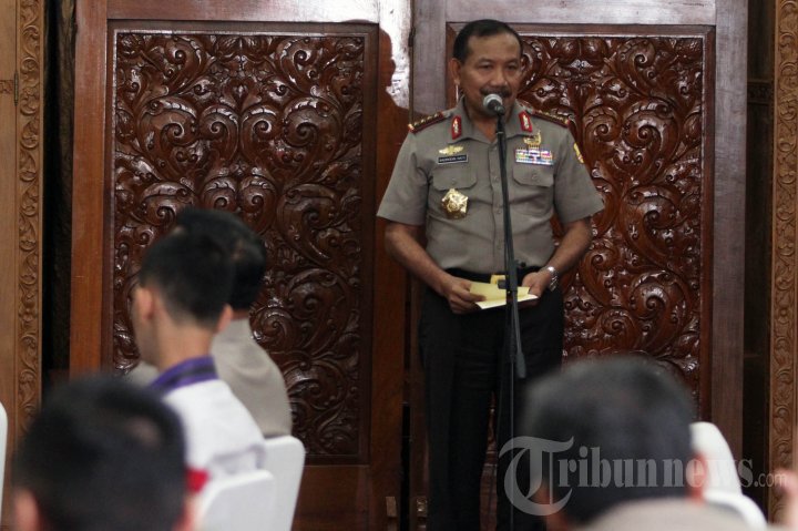 Polri Beri Santunan Keluarga Bom Sarinah