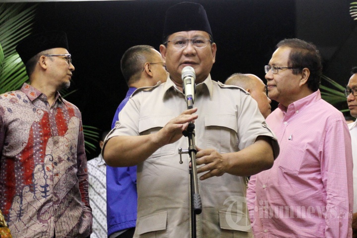 Prabowo Beri Keterangan Pers Terkait Perkembangan Perekonomian