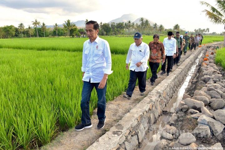Presiden Joko Widodo Dialog dengan Petani di Kab Sumbawa LOMBOK