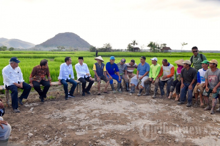 Presiden Joko Widodo Dialog dengan Petani di Kab Sumbawa LOMBOK