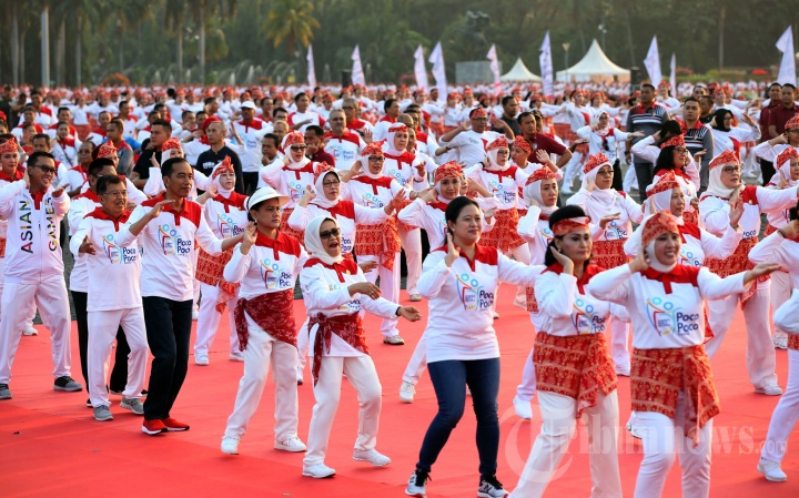 Presiden Joko Widodo Turut Senam Poco Poco