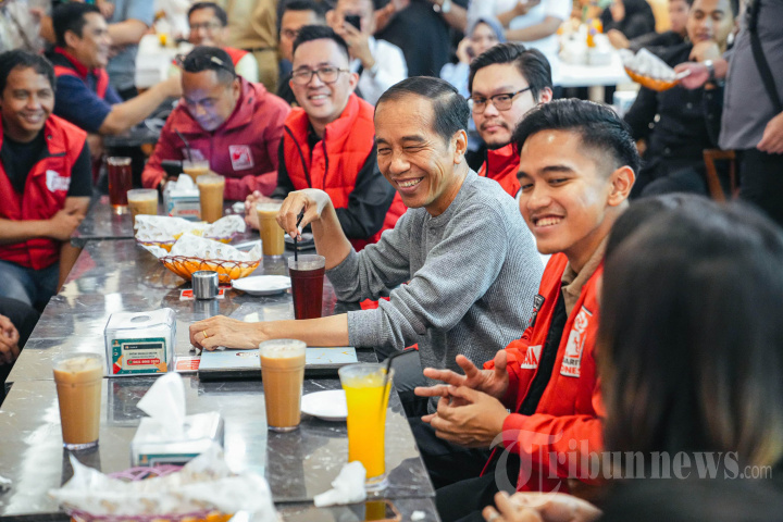 Presiden Jokowi Bertemu Kader PSI di Sumatra Utara