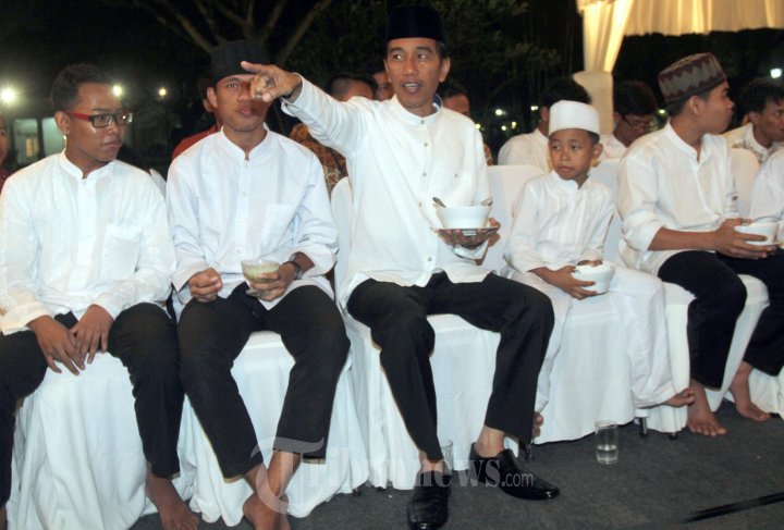 Presiden Jokowi Buka Puasa Bersama Anak Yatim Piatu