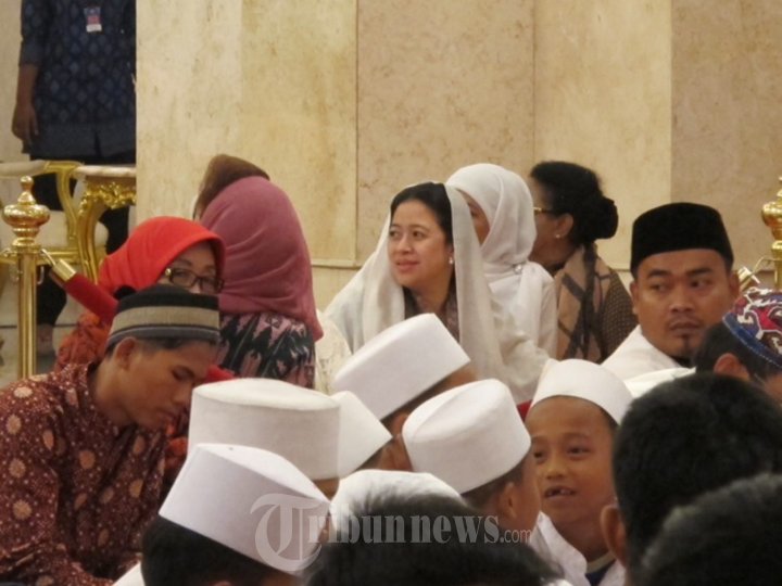 Presiden Jokowi Buka Puasa Bersama Anak Yatim Piatu