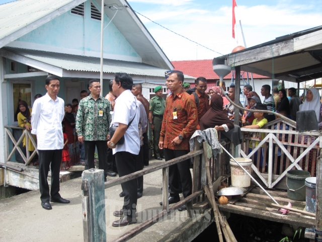 Presiden Jokowi dan Ibu Negara Kunjungi Kampung Nelayan Aceh