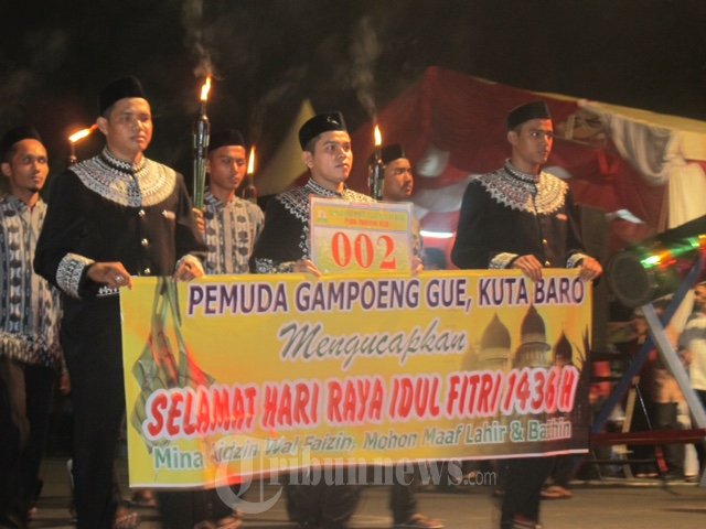 Presiden Jokowi dan Ibu Negara Malam Takbiran di Aceh