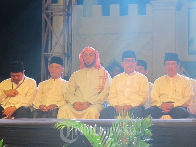 Presiden Jokowi dan Ibu Negara Malam Takbiran di Aceh