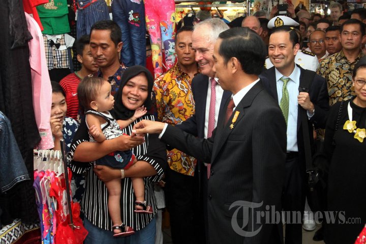 Presiden Jokowi Dan PM Australia Kunjungi Pasar Tanah Abang