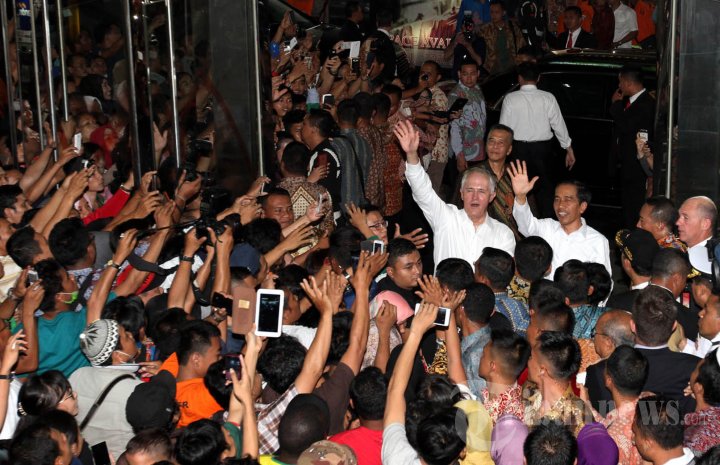 Presiden Jokowi Dan PM Australia Kunjungi Pasar Tanah Abang