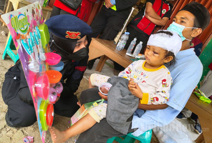 Presiden Jokowi Kunjungi Korban Gempa Cianjur