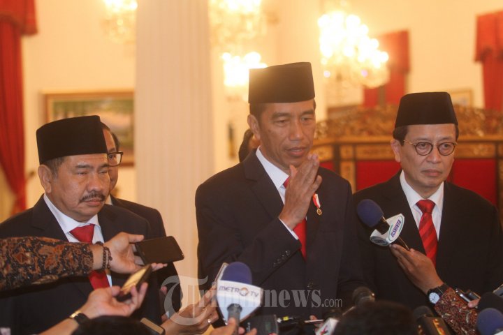 Presiden Jokowi Lantik Kepala PPATK dan Wakilnya