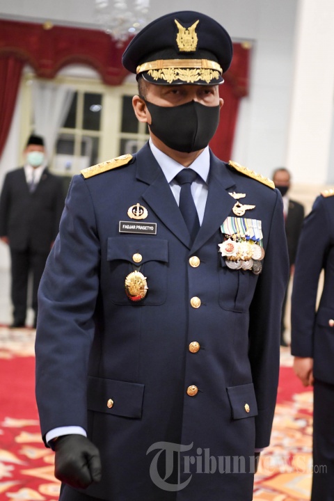 Presiden Jokowi Lantik KSAL dan KSAU Baru
